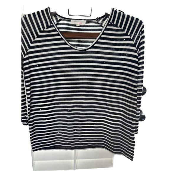 Two by Vince Camuto Tops - Two by Vince  Camuto  Striped Pullover Top Size XS sparkle Black‎ And White